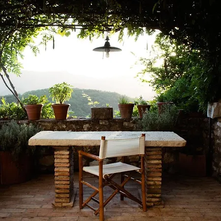 Diffuso Crispolti Szálloda *