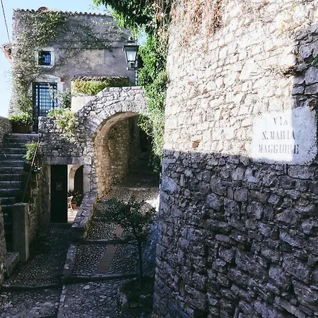 Hotel Diffuso Crispolti