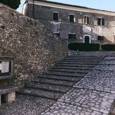Diffuso Crispolti Hotel *