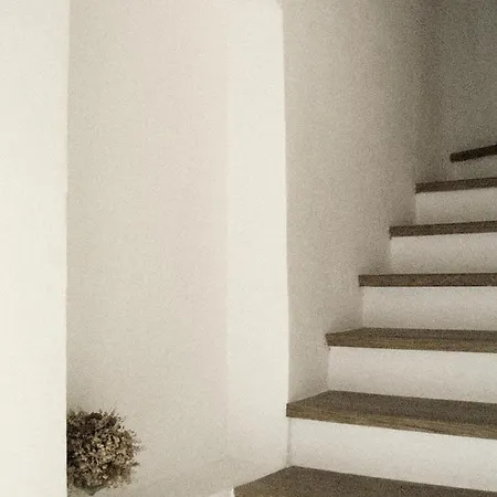 Diffuso Crispolti 호텔 *