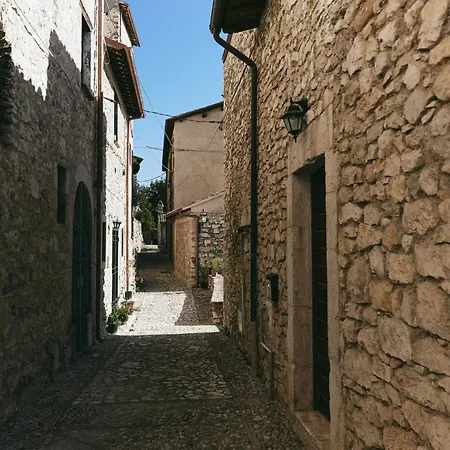 Szálloda Diffuso Crispolti Labro