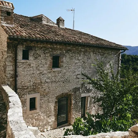 Szálloda Diffuso Crispolti